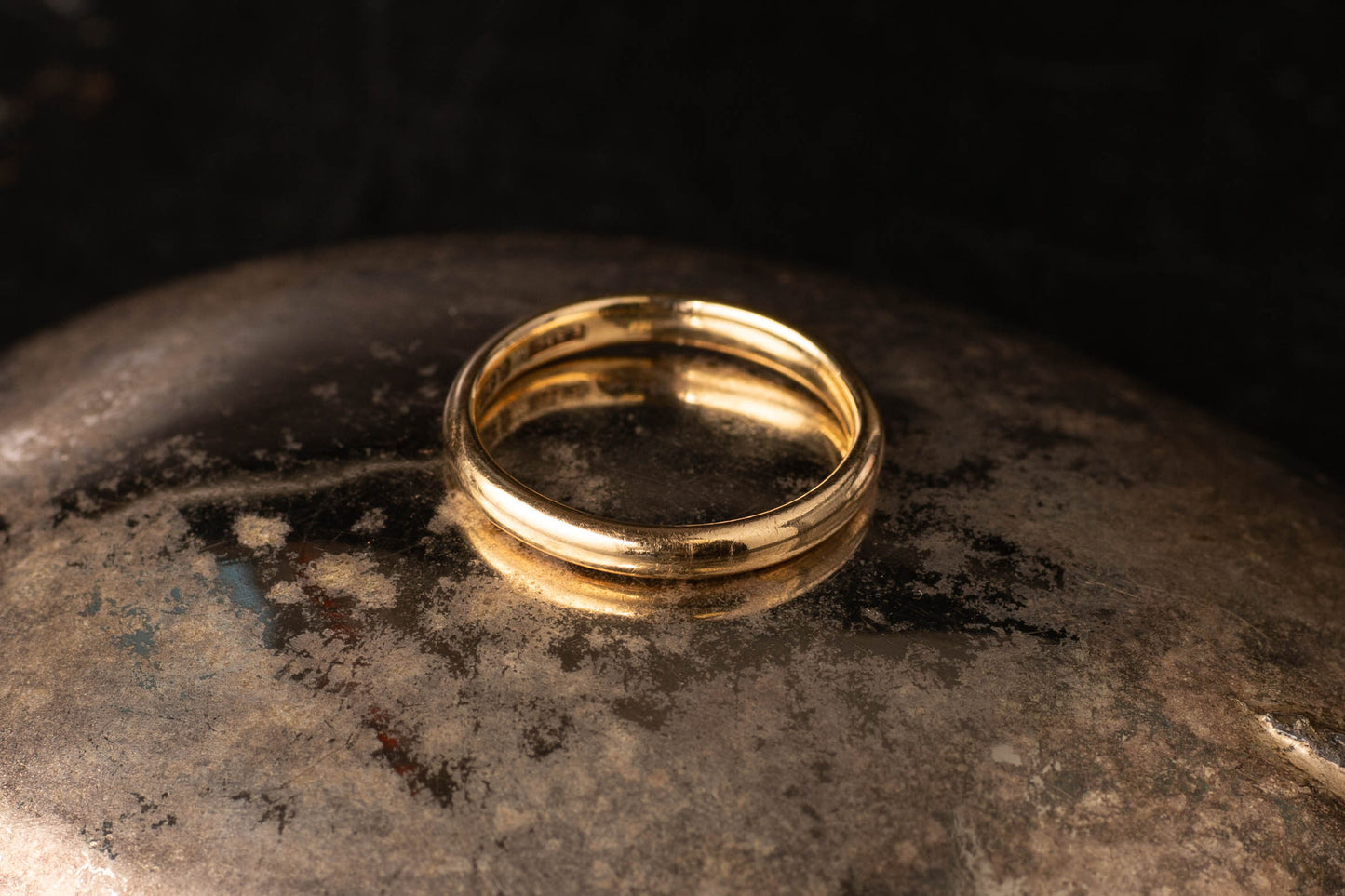 9ct Yellow Gold D Shaped Wedding Band