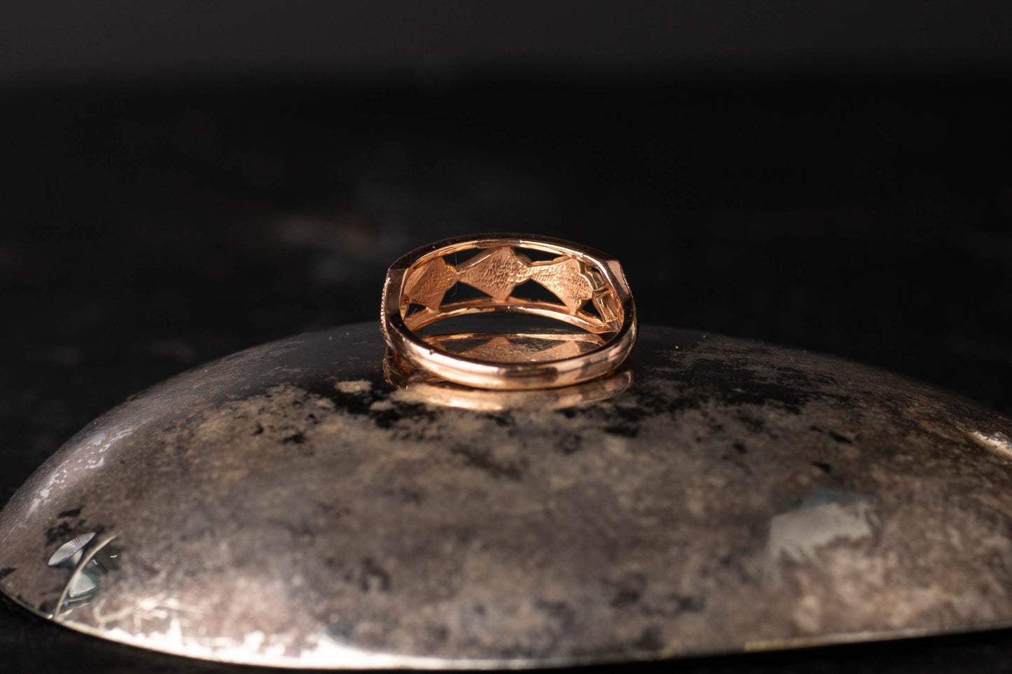 9ct Rose Gold Pearl Set Band â view 3