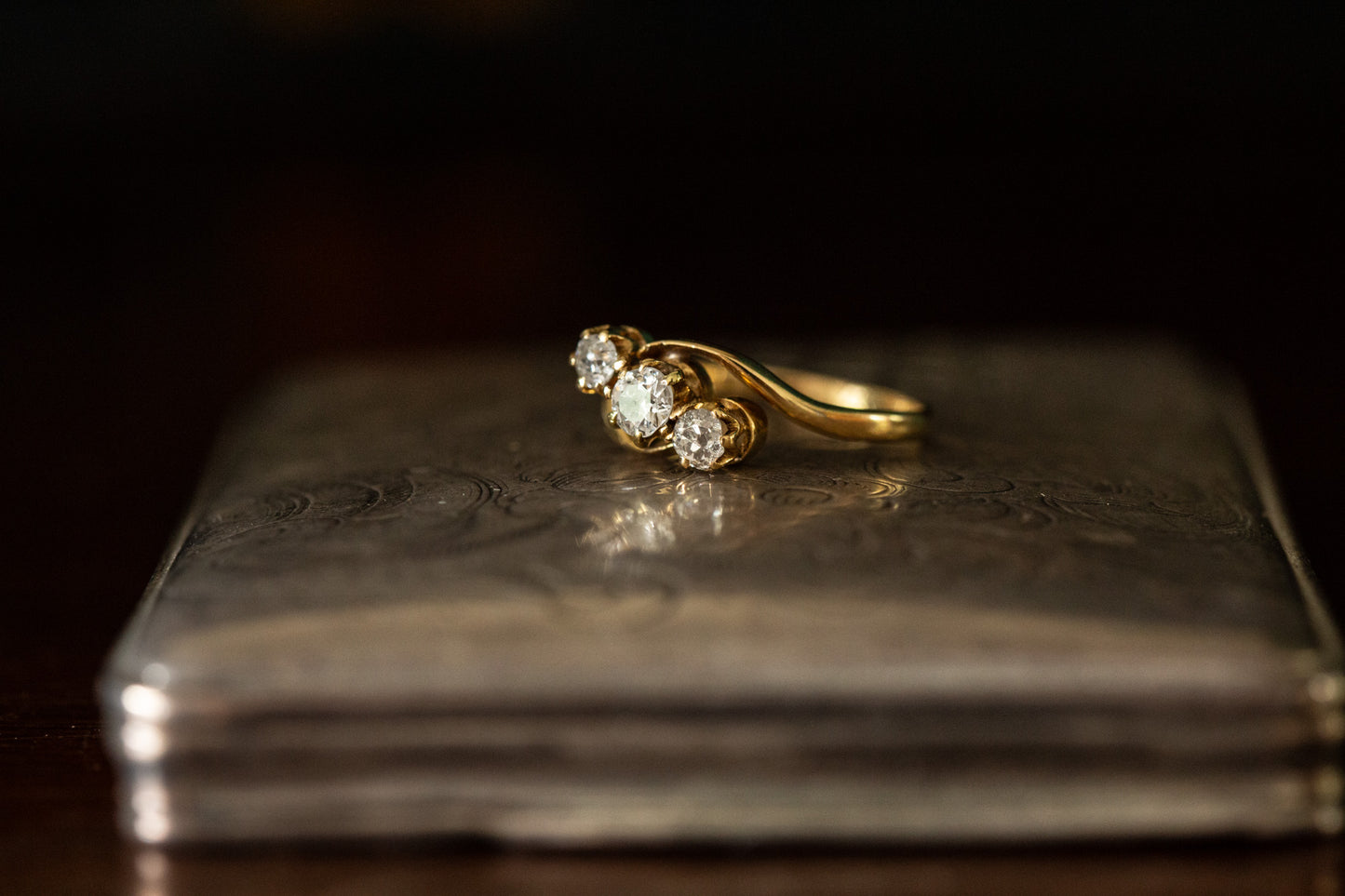 Vintage Diamond Three Stone Twist Ring