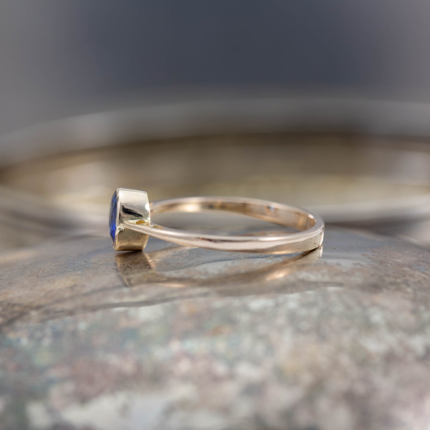 Iolite Solitaire Ring ā view 7