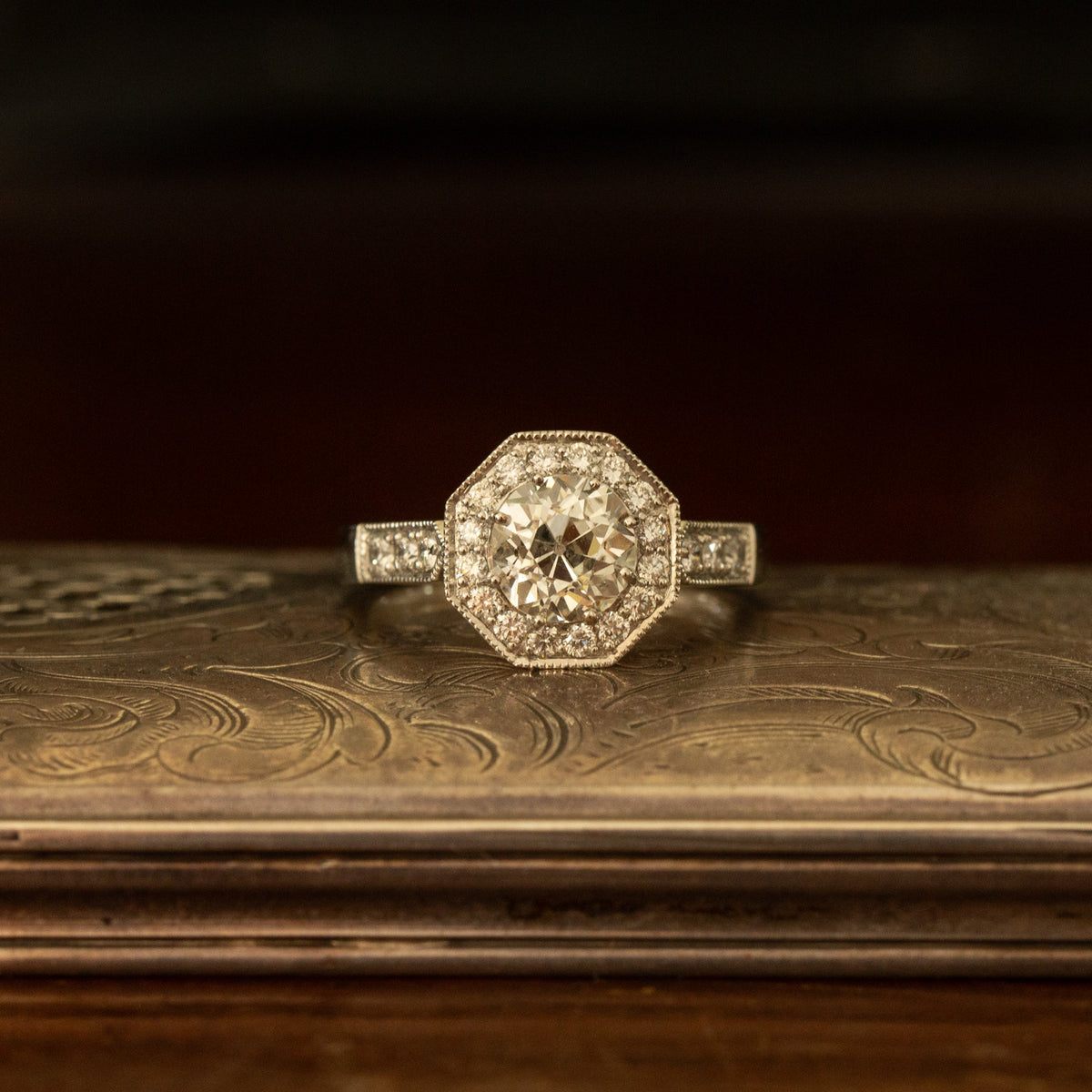 Hexagonal Diamond Cluster Ring