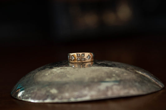 15ct Yellow Gold Victorian Diamond & Seed Pearl Band