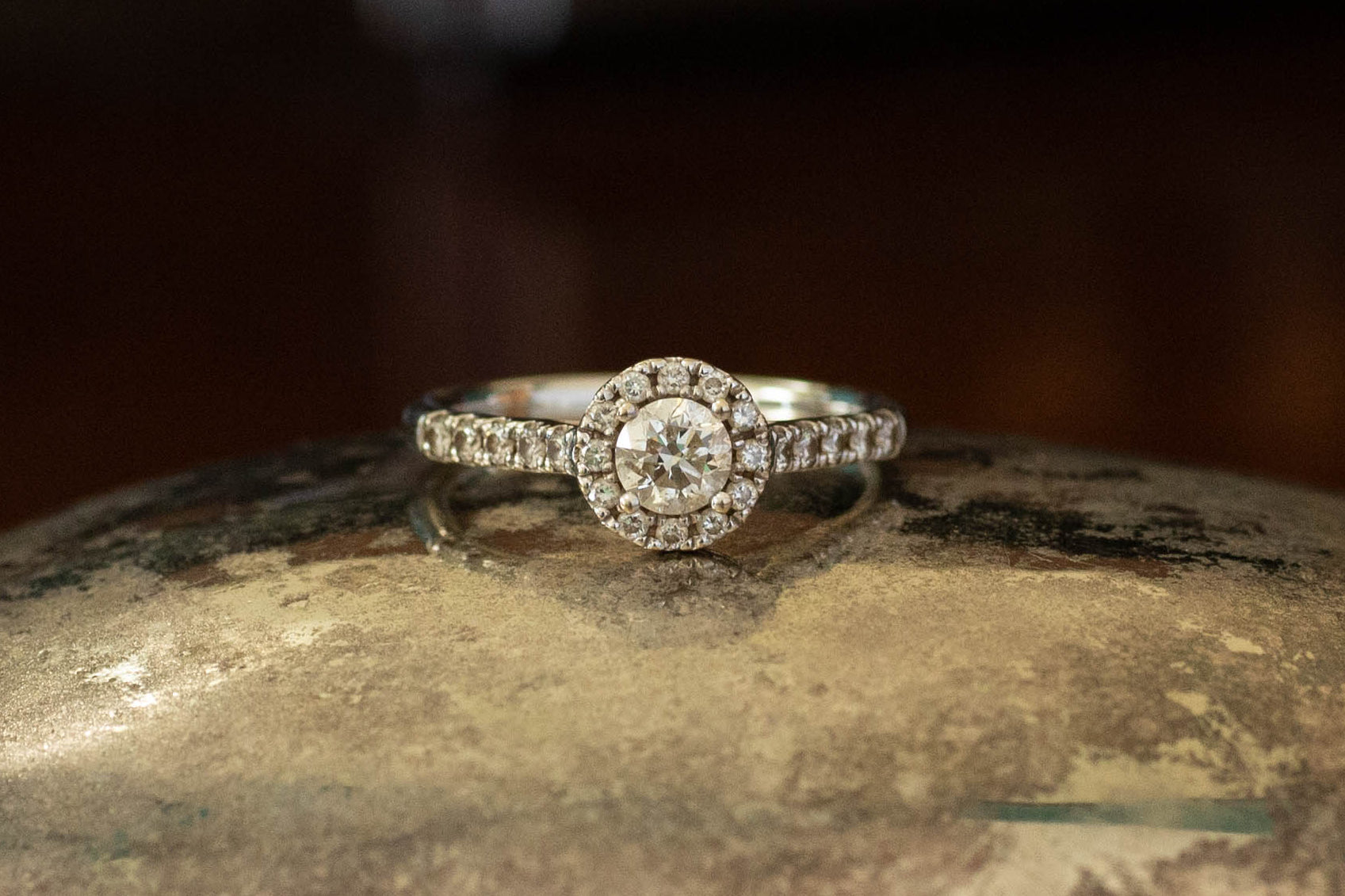 18ct White Gold Diamond Halo Ring