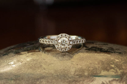 18ct White Gold Diamond Halo Ring