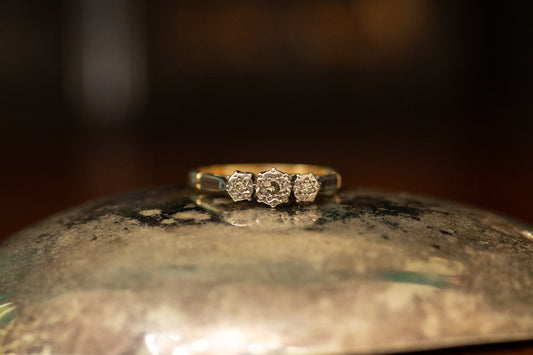 18ct Yellow Gold & Platinum Antique Diamond Three Stone Ring