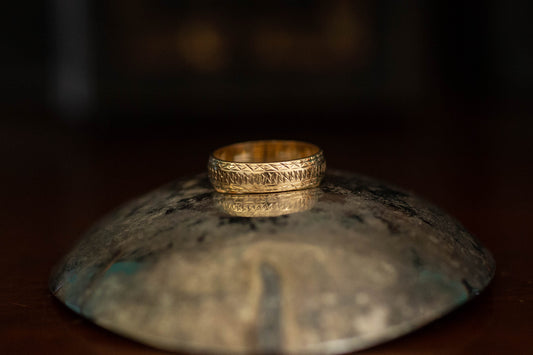 9ct Yellow Gold Patterned Wedding Band