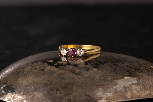 18ct Yellow Gold Ruby & Diamond Three Stone Ring