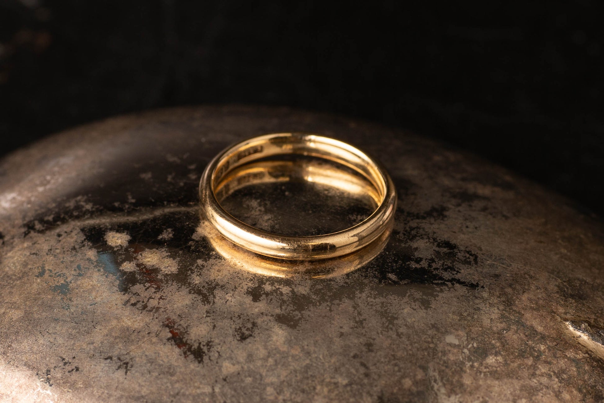 9ct Yellow Gold D Shaped Wedding Band