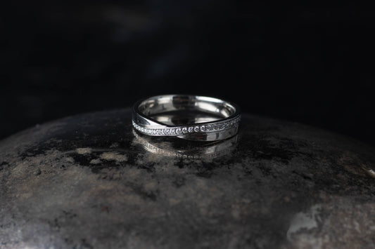 Platinum Diamond Twist Band