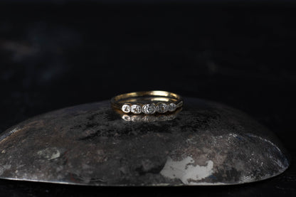 18ct Yellow Gold & Platinum Antique Diamond Five Stone Ring