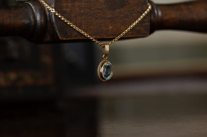 Aquamarine Pendant — view 3