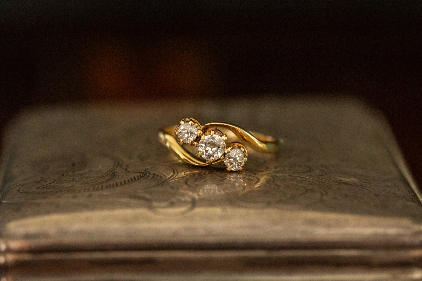 Vintage Diamond Three Stone Twist Ring