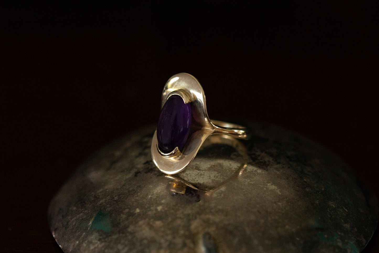 Cabochon Amethyst Solitaire Ring — view 6