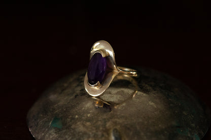 Cabochon Amethyst Solitaire Ring — view 6