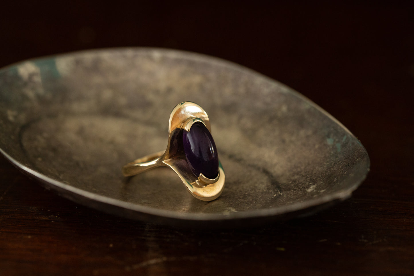 Cabochon Amethyst Solitaire Ring — view 5