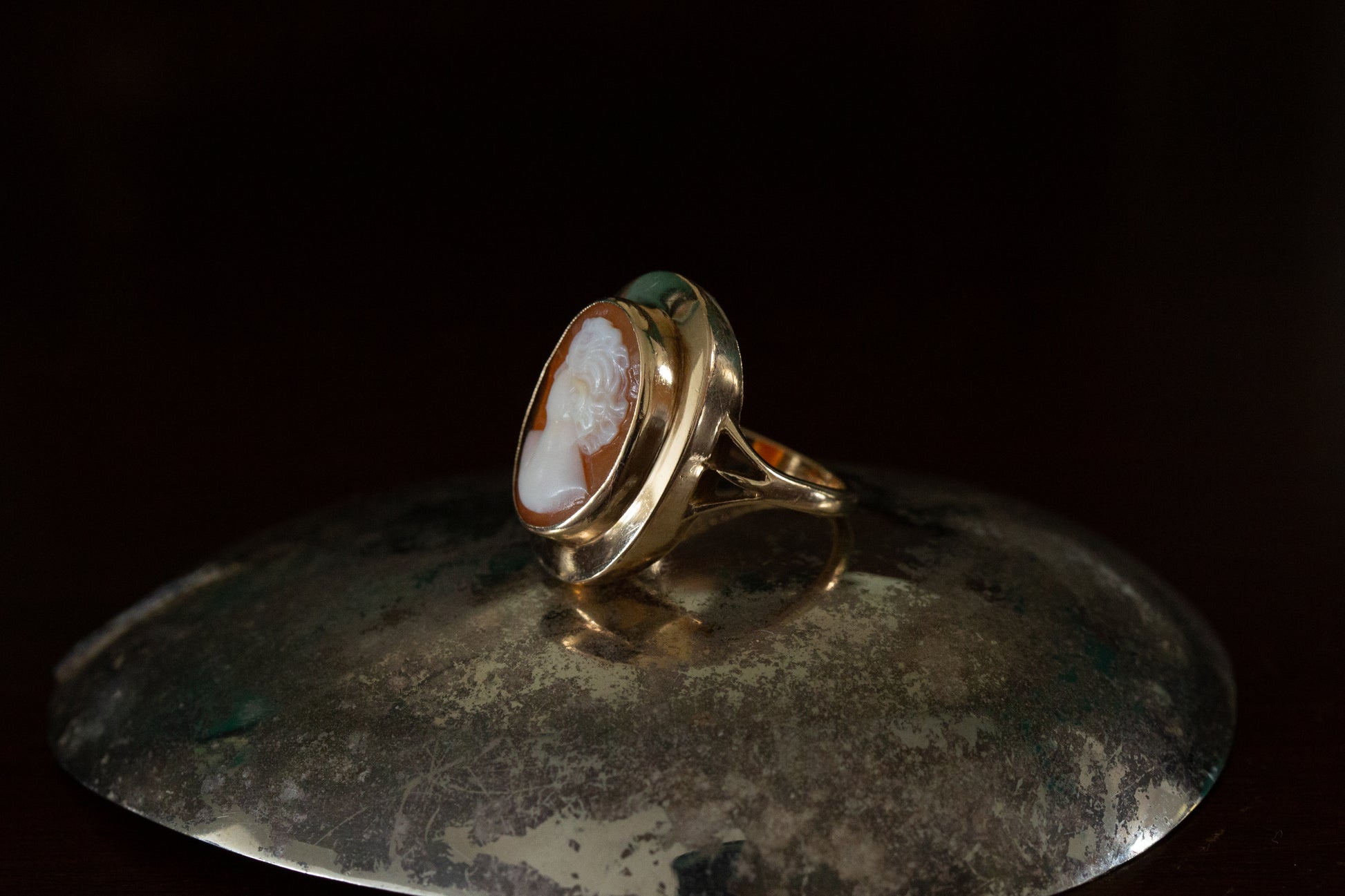 Oval Cameo Ring — view 4