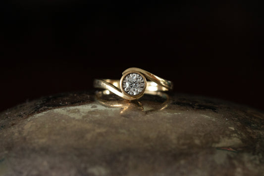 9ct Yellow Gold Diamond Solitaire Ring