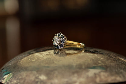 18ct Yellow Gold Sapphire & Diamond Cluster Ring — view 2