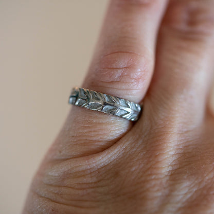 Leaf Patterned Band — view 3