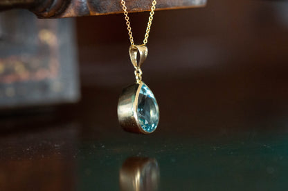 Large Teardrop Aquamarine Pendant — view 5